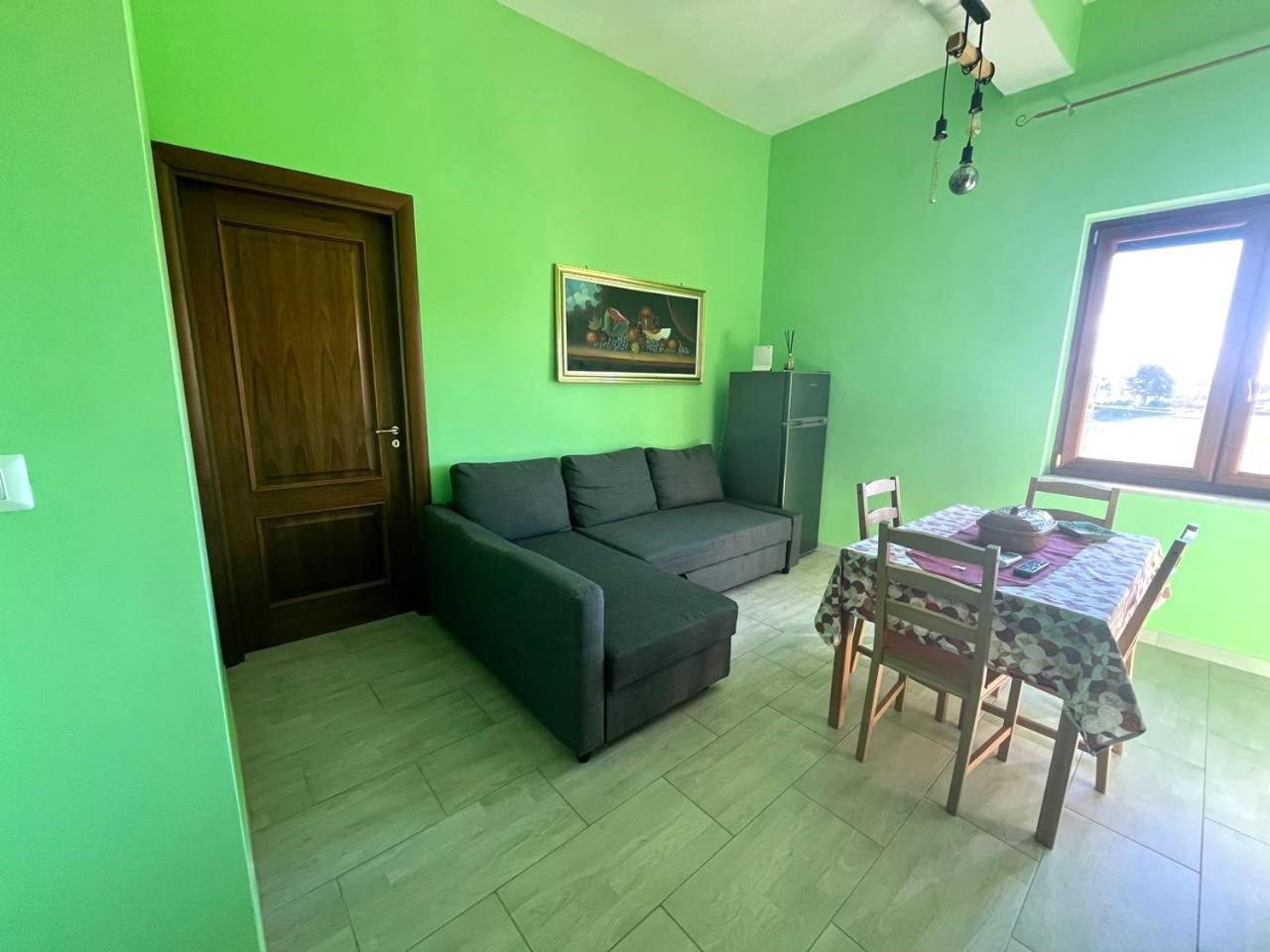 Holiday-Caroline Apartment Pompeji Exteriör bild